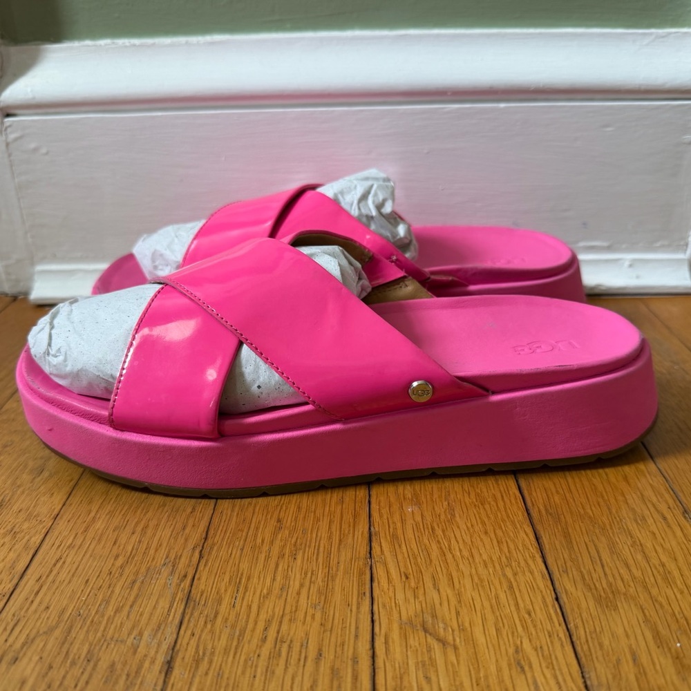 UGG Emily Hot Pink Patent Platform Slide Sandals Women’s Size 8